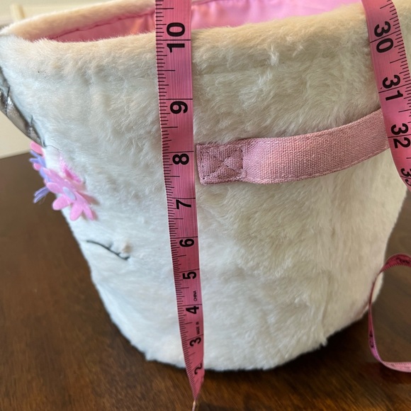 Fuzzy unicorn basket - Picture 7 of 8
